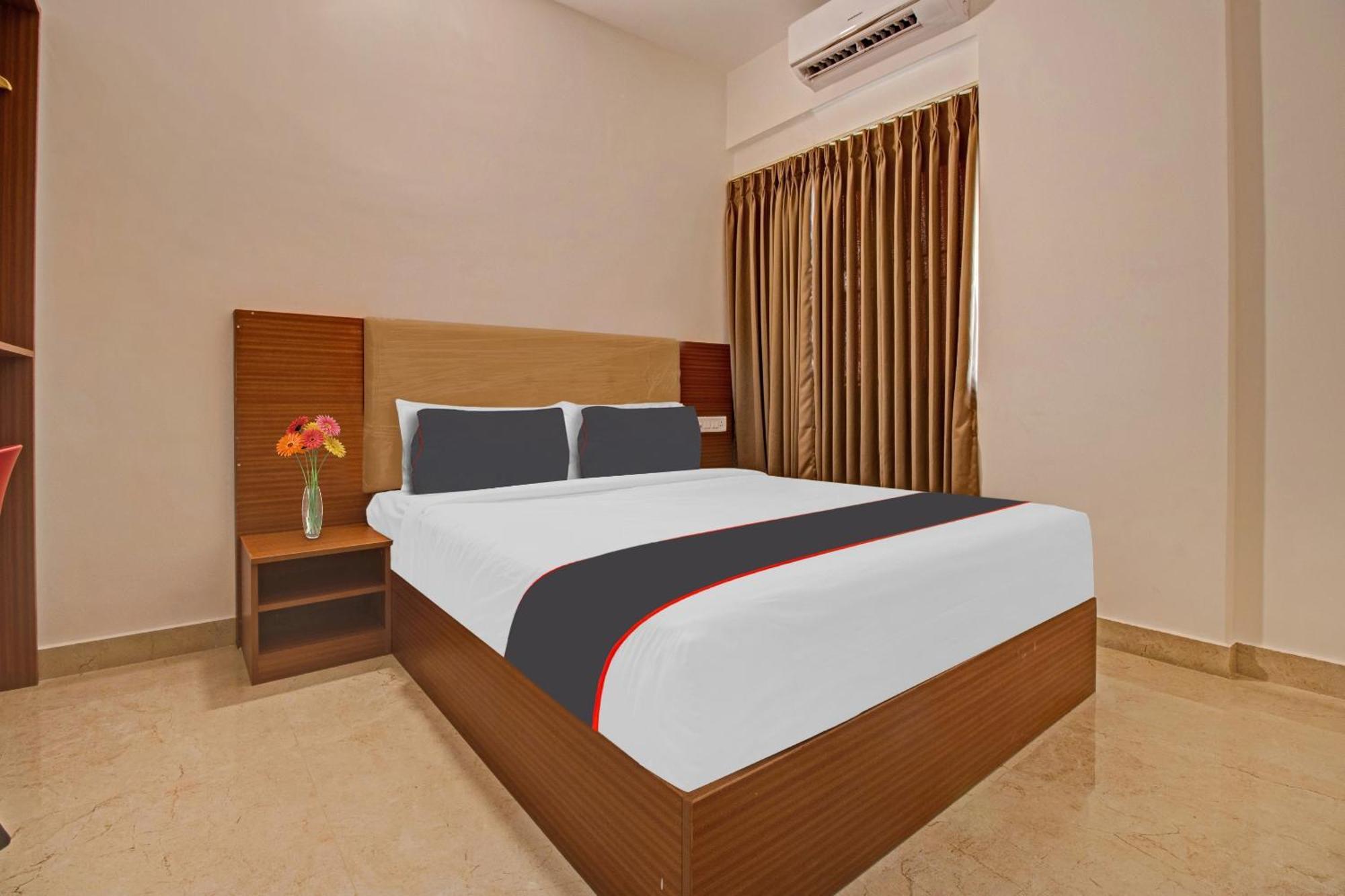 Super Collection O Petals Otium Business Hotel Bangalore Buitenkant foto