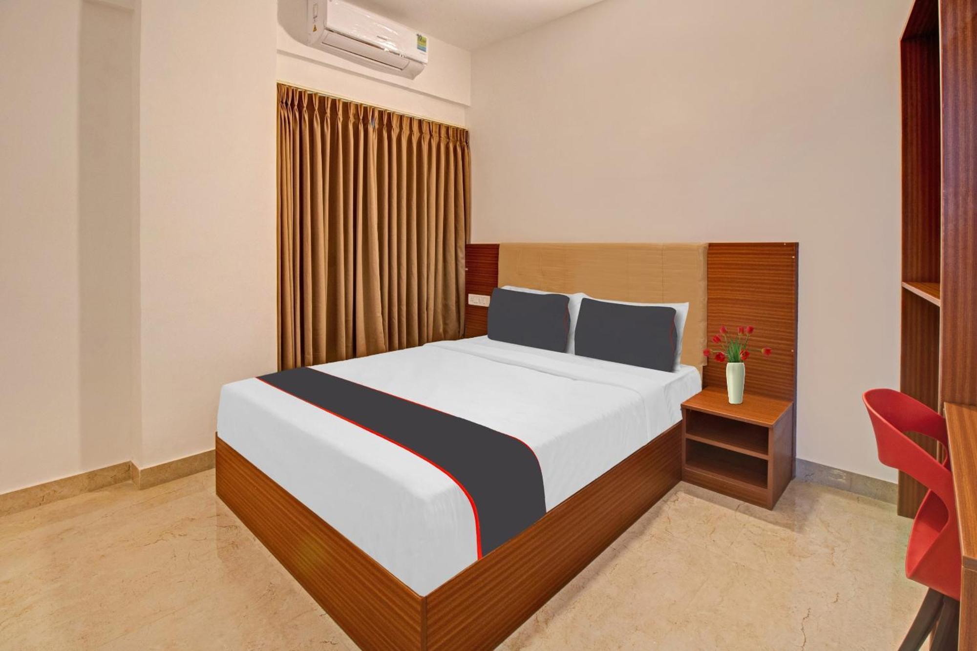 Super Collection O Petals Otium Business Hotel Bangalore Buitenkant foto
